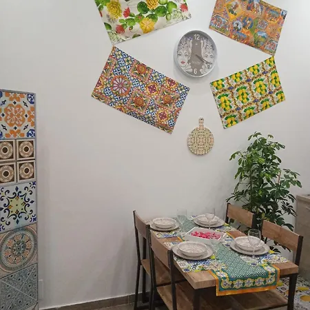 بيت للعطل Al Cortile Del Capo باليرمو